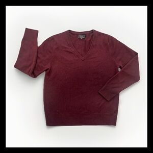 Quince Women's Long Sleeve V-Neck Mongolian Cashmere Sweater Burgundy Sz M